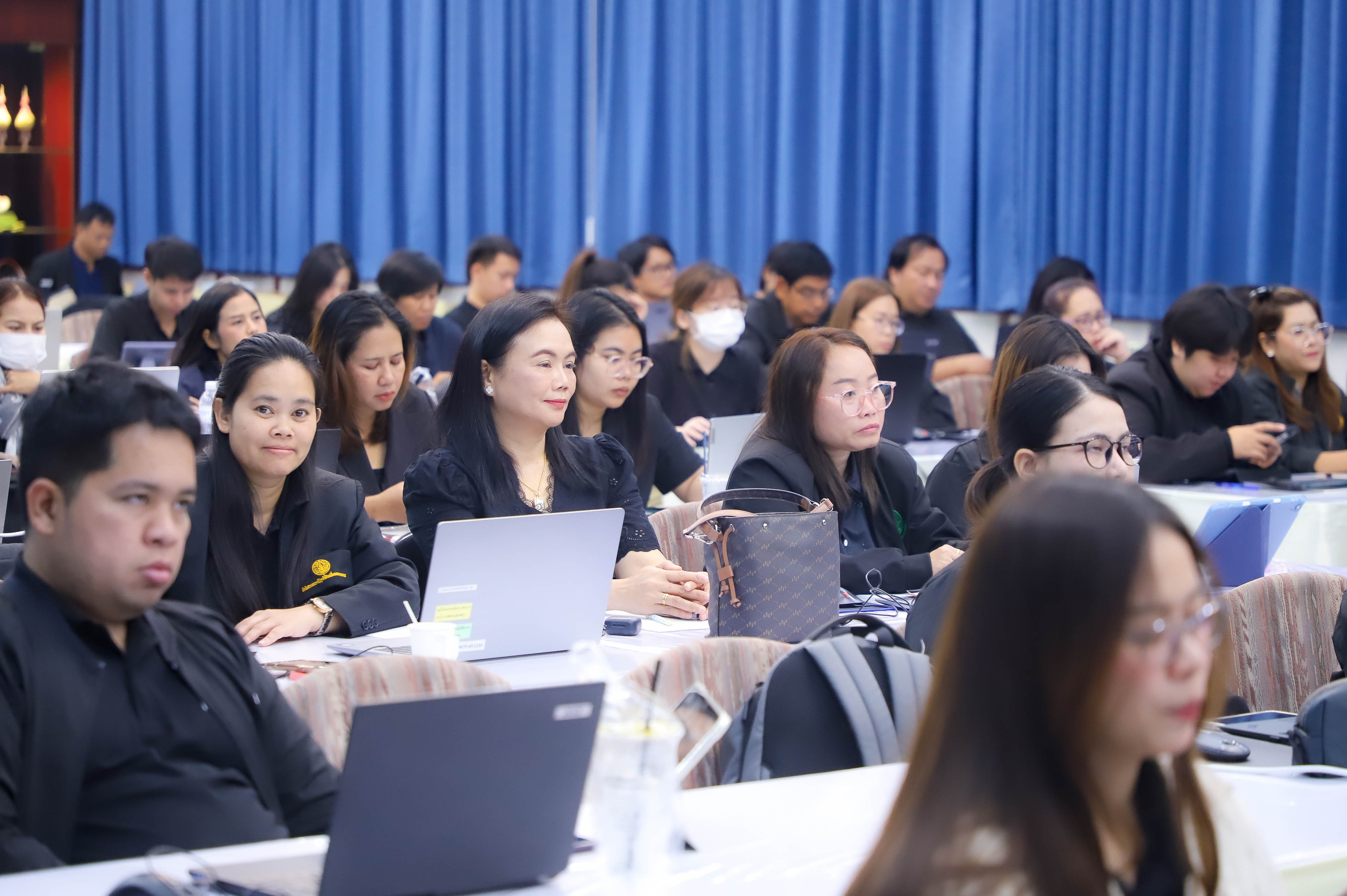 title - ส.ป.ก. ยุคใหม่!! อัปสกิลบุคลากรใช้ AI ช่วยงาน ลดเวลา-ลดพลาด เพิ่มความแม่นยำ